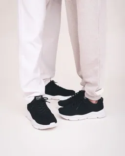 NAE NAE Herren vegan Sneaker Dan Schwarz – Produktbild 1 von 1