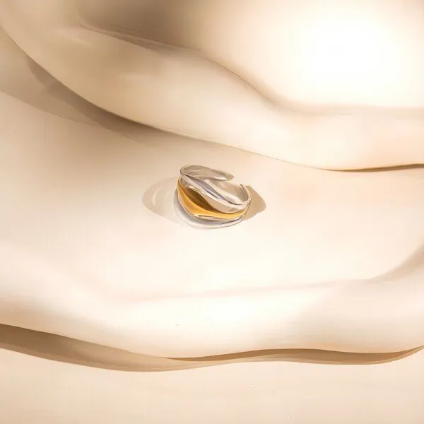 ELEKTROPULLI ELEKTROPULLI Größenverstellbarer Silber WAVY Ring, Gold, – Produktbild 4 von 4