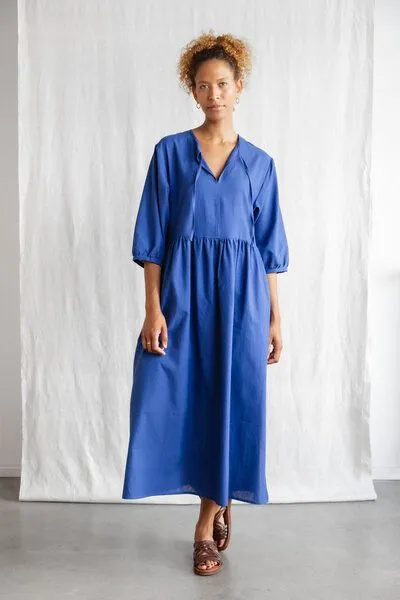 Jyoti - Fair Works Jyoti - Fair Works Bio-Baumwoll Kleid Paudali, Kobalt, – Produktbild 2 von 4