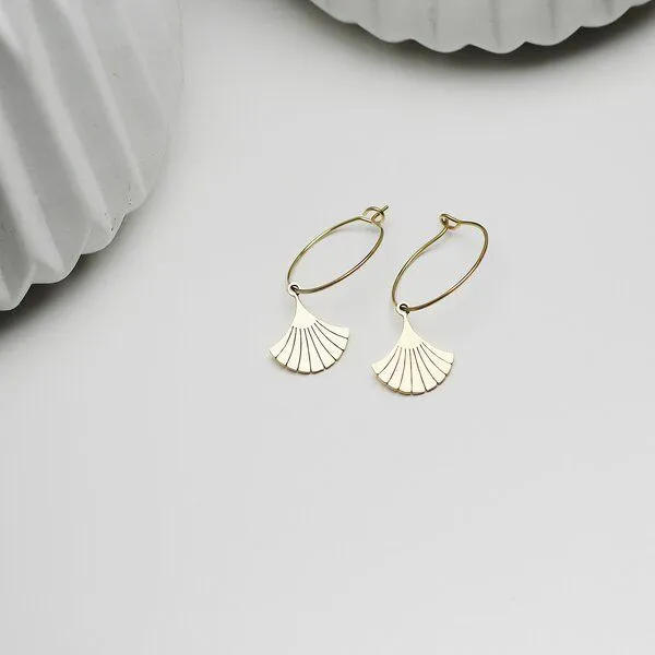 ELEKTROPULLI Creolen in 20mm / 25mm mit Ginkgo Blatt Anhänger ca. 16x14mm (Ø1.4mm) von Elektropulli, Gold, – Produktbild 1 von 2