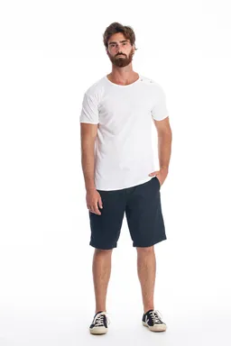 RAVENS VIEW IBIZA RAVENS VIEW IBIZA Herren vegan T-Shirt Egan Button Weiß – Produktbild 1 von 1