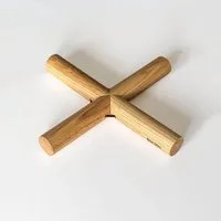 REINE MÈRE REINE MÈRE Fagot Untersetzer aus Holz – Produktbild 1 von 1