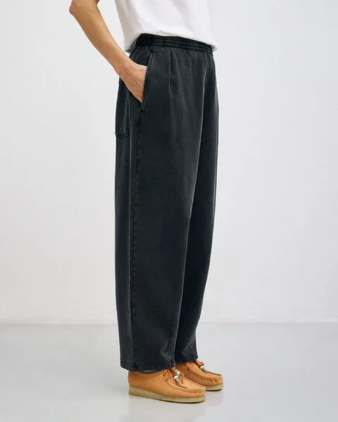 Rotholz Rotholz Weite Sweatpant Mit Bundfalte Bio Baumwolle, Schwarz, – Produktbild 2 von 4