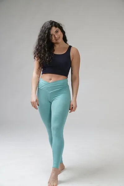 YogiLiebe YogiLiebe Yoga double wende Bra "Pushpa" aus Bio-Baumwolle, Navi blue-flower, – Produktbild 1 von 4