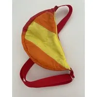 Skrabak Skrabak Upcycling-Bauchtasche aus Segeltuch (handgefertigte Unikate), Rot-orange-gelb, – Produktbild 1 von 1