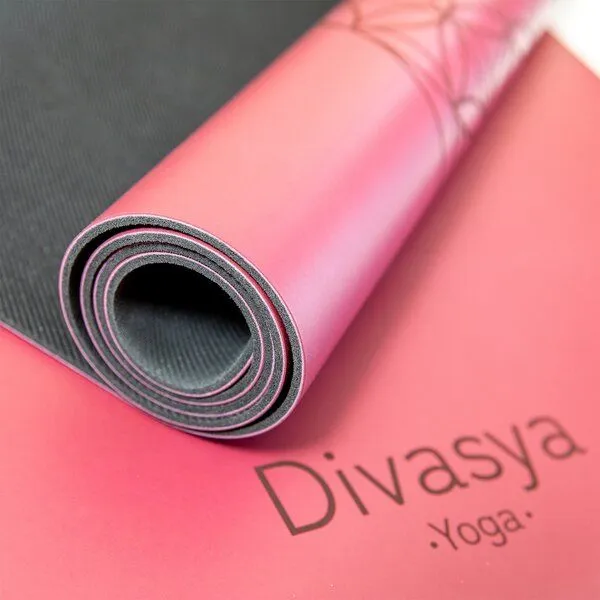 Divasya Divasya Yogamatte Naturkautschuk | rutschfester japanischer Grip | 6 Farben | Gurt & Hülle, Dunkelrot lebensblume, – Produktbild 4 von 4