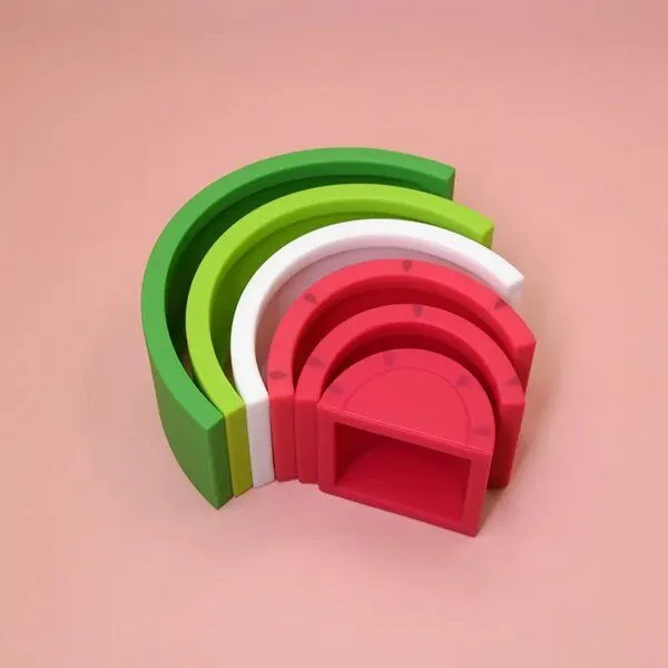 PETIKIDS PETIKIDS Montessori-Lernspielzeug – Stapelbare Wassermelone aus Silikon – Produktbild 2 von 4