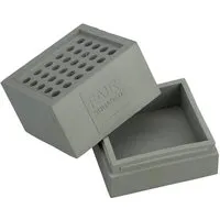 Fair Squared FAIR SQUARED Seifenbox aus 100 % Nautkautschuk, Grau, – Produktbild 1 von 1
