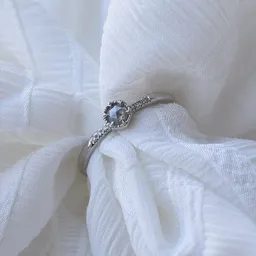 Eppi Eppi Ring aus Gold mit einzigartigem Salt´n´Pepper Diamanten Zamiel – Produktbild 1 von 1