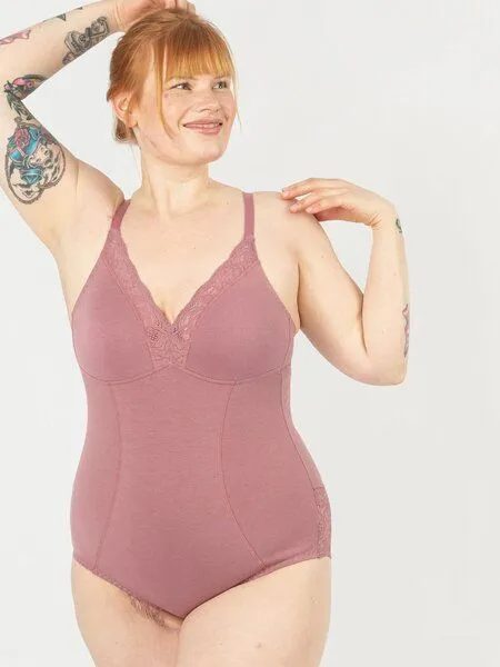erlich textil erlich textil Eleonora Body mit Spitze aus Bio-Baumwolle, made in Europe, Mauve, – Produktbild 6 von 6