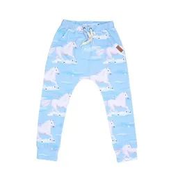 Walkiddy Baby Jogginghose GOTS zertifiziert Bio-Baumwolle Hellblau Allover-Print elastischer Bund weich – Walkiddy – Produktbild 1 von 1