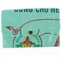 El Puente El Puente Multifunktionstäschchen aus recycelter Verpackung | Fair Trade & Handmade aus Vietnam | Vegan – Produktbild 1 von 1