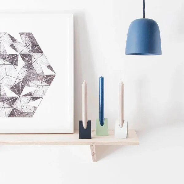 Block Design Block Design Triangle Kerzenhalter schiefergrau – Produktbild 3 von 3