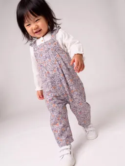 Vertbaudet Twill-Latzhose mit Volantträgern Baby – Produktbild 1 von 1