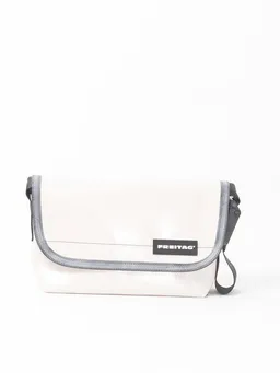 Freitag Freitag F41 Hawaii Five-O - glossy light beige (000004289621) – Produktbild 1 von 1