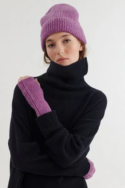 Basic Apparel Basic Apparel Strick-Beanie Mütze SALLY mit Bio-Wolle, Lila-violet-tulip, – Produktbild 1 von 4