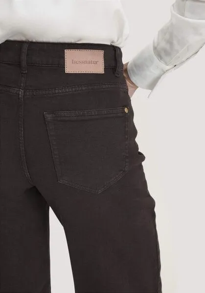 hessnatur hessnatur Jeans ALVA Wide Leg GARMENT DYE aus Bio-Baumwolle mit recycelter Baumwolle, Kakao braun, – Produktbild 2 von 3