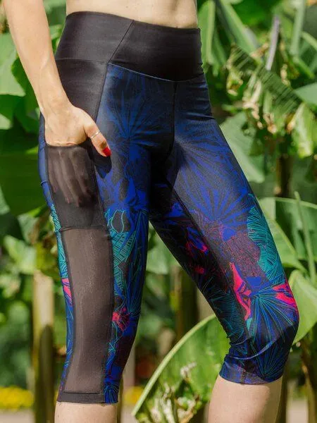 nice to meet me nice to meet me Dynamic Capri – Capri-Leggings aus ECONYL®, Blue, – Produktbild 2 von 4