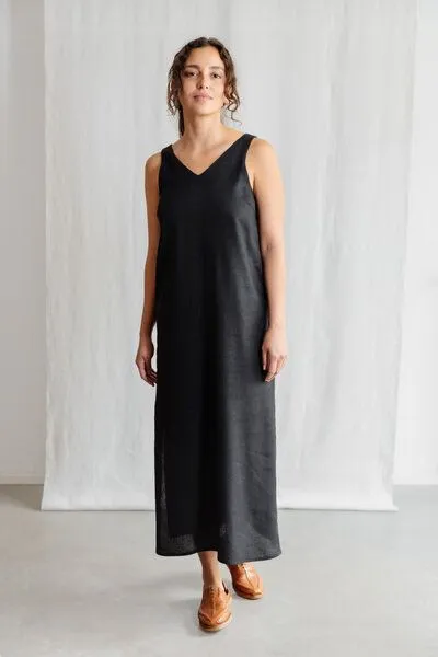 Jyoti - Fair Works Jyoti - Fair Works Hanf/Tencel Midikleid Arohi, Schwarz, – Produktbild 2 von 4