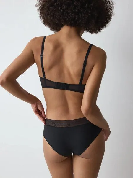 Triumph Triumph Hipster | Breathe & Lift Smart | elastischer Materialmix, Schwarz, – Produktbild 2 von 4