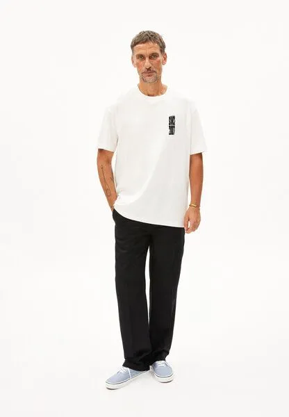 ARMEDANGELS ARMEDANGELS AADRU COLLAGE Herren Oversized T-Shirt aus Bio-Baumwolle, Light oatmilk, – Produktbild 4 von 4