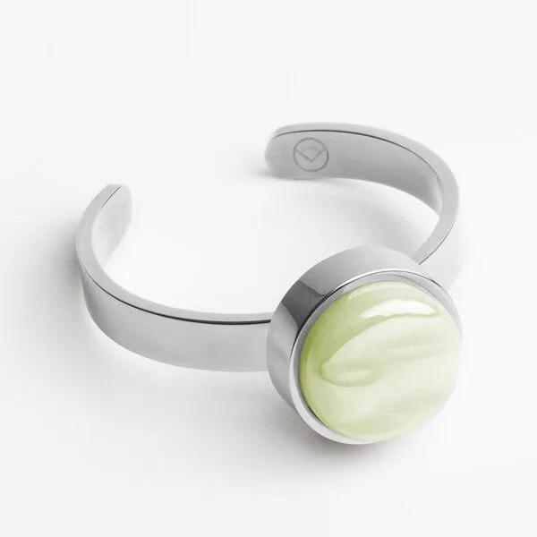 ALEXASCHA ALEXASCHA Größenverstellbarer Ring mit Stein, Maigrün, – Produktbild 1 von 4