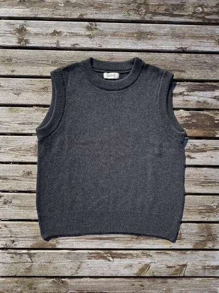 Kopyto Kopyto PUMA - Pullunder Damen Weste aus Wolle 100% Merinowolle RWS, Dunkelgrau, – Produktbild 3 von 8