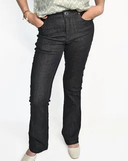 Aatise Aatise Damen Jeans Bootcut Zaude mid-rise Farbe schwarz aus upgecycelter Baumwolle – Produktbild 1 von 1