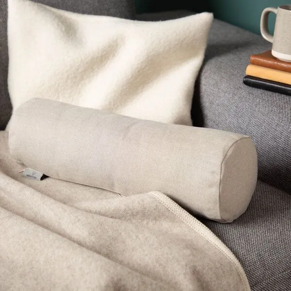 nahtur-design nahtur-design Nackenrolle mit Bezug aus 100% Leinen und Füllung mit Merinowolle oder Dinkelspelz, Natur, – Produktbild 1 von 4