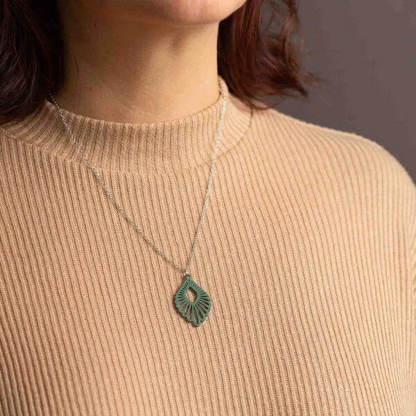 feinformart feinformart Kette mit Holzanhänger 'Mindful', Moosgrün (grün), – Produktbild 4 von 4