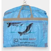REFISHED fair fashion REFISHED fair fashion Kleidersack 'SUIT BAG' - upcycelte Fischfuttersäcke, #fish hellblau, – Produktbild 1 von 1