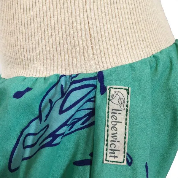 liebewicht liebewicht Yogahose weite Hose für Kinder "Fliegende Fische" türkis aus Biobaumwolle Gr.56-116, Green, – Produktbild 5 von 5
