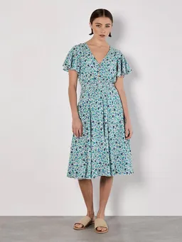 Apricot Apricot Midikleid Gesmoktes Minikleid mit Zacken mit Flügelarmen – Produktbild 1 von 1