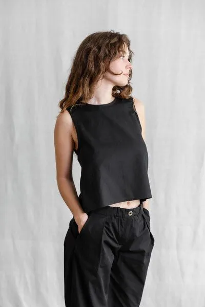 Jyoti - Fair Works Jyoti - Fair Works Bio-Baumwoll Top Osra, Schwarz, – Produktbild 2 von 4