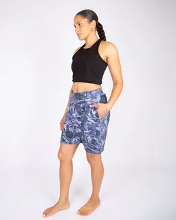 ÆVRIL ÆVRIL Unisex Kurze Yogahose // Tobiume Print // Bio-Baumwolle – Produktbild 1 von 1