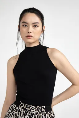 Lovjoi LOVJOI Damen vegan Top Melisandrine Black – Produktbild 1 von 1