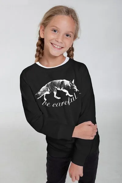Peaces.bio - handbedruckte Biomode Peaces.bio - handbedruckte Biomode Bio-Kindersweatshirt "Be Careful", Schwarz, – Produktbild 1 von 1