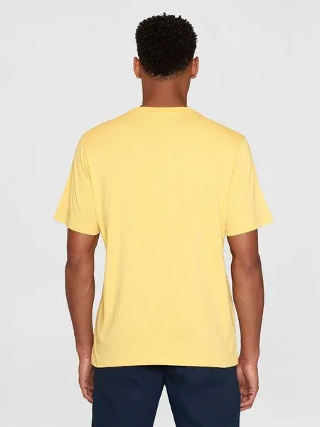 KnowledgeCotton Apparel KnowledgeCotton Apparel T-Shirt ALDER Basic Tee mit Eulenprint, Gelb (misted yellow), – Produktbild 2 von 4