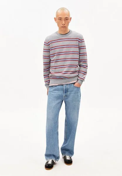 ARMEDANGELS ARMEDANGELS LOUKAA FINE STRIPE Herren Pullover aus Bio-Baumwolle, Silver melange-mars red, – Produktbild 4 von 4