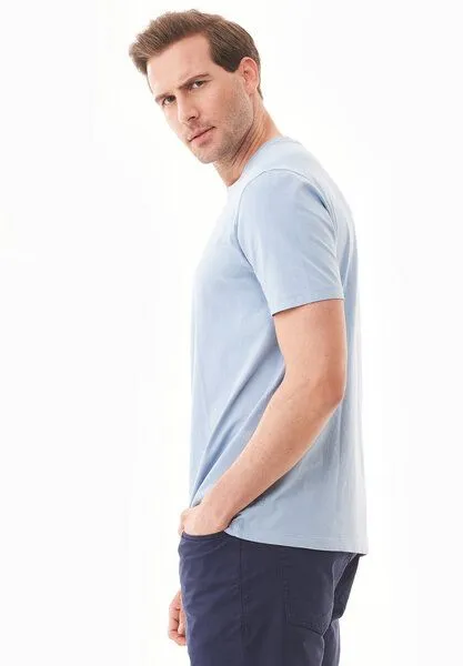 ORGANICATION ORGANICATION Natural Dye T-Shirt aus Bio-Baumwolle, Indigo plant, – Produktbild 3 von 4