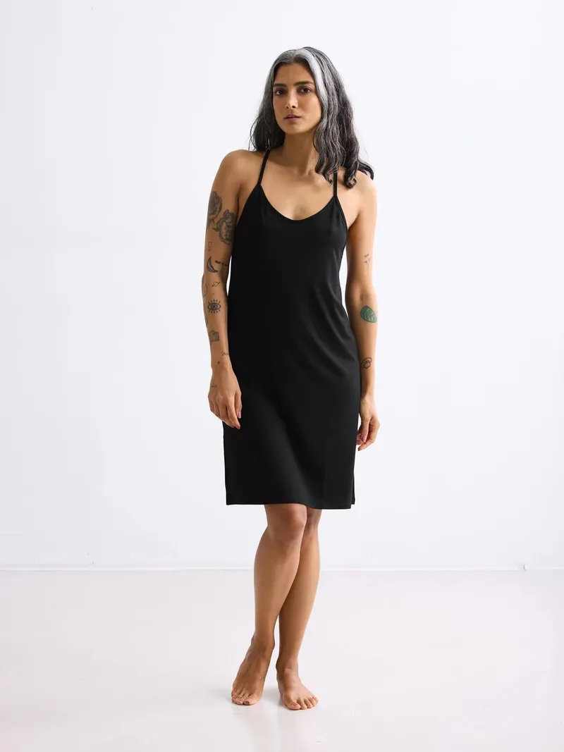 erlich textil erlich textil Light Touch Trägernachthemd aus weichem Modal, made in Europe, Schwarz, – Produktbild 1 von 6