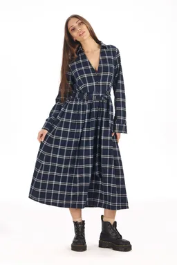 KOMODO KOMODO Damen vegan Kleid Highland Navy Grün Kariert – Produktbild 1 von 1