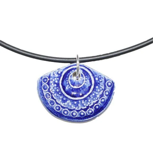 Schönes aus Indochina Schönes aus Indochina Schmuck aus Keramik, Anhänger Blume und Fächer am Kautschukcollier, Royal, – Produktbild 1 von 5