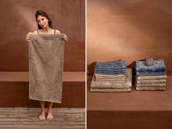 Yumeko Handtücher Velours 50x100 - 4 Stk. "Yumeko" aus Bio-Baumwolle, Classic taupe, – Produktbild 1 von 4
