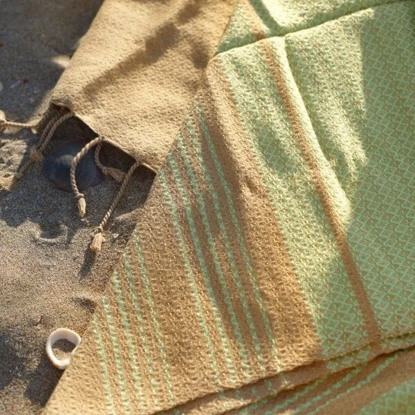 Karawan authentic Karawan authentic Hamamtuch Fouta "sand" aus Biobaumwolle, 100 × 200 cm, Pistaziengrün, – Produktbild 7 von 8