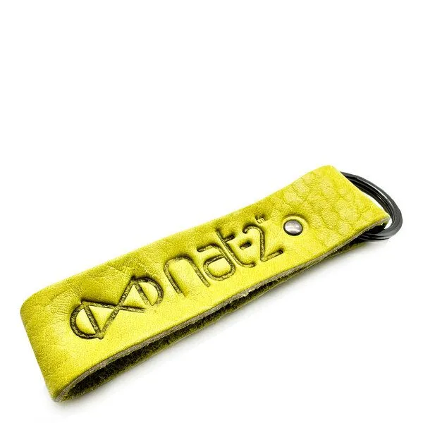 nat-2 nat-2 Schlüsselanhänger aus japanischem Leder mit Rotwein, Matcha & Indigo gegerbt, Matcha (grün), – Produktbild 1 von 4