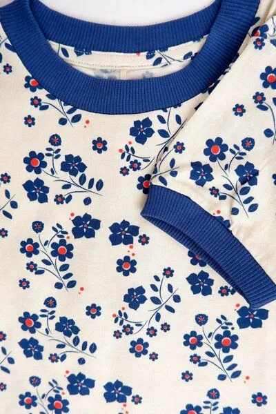 Alba of Denmark Alba of Denmark Gone At The Beach T-shirt, True Blue Flowers – Produktbild 4 von 4