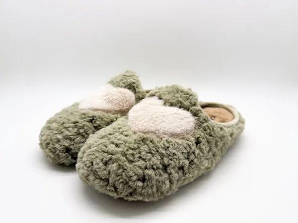 thies Rec Fluffy Heart Slipper von thies ® aus recyceltem PES, Emerald, – Produktbild 4 von 4