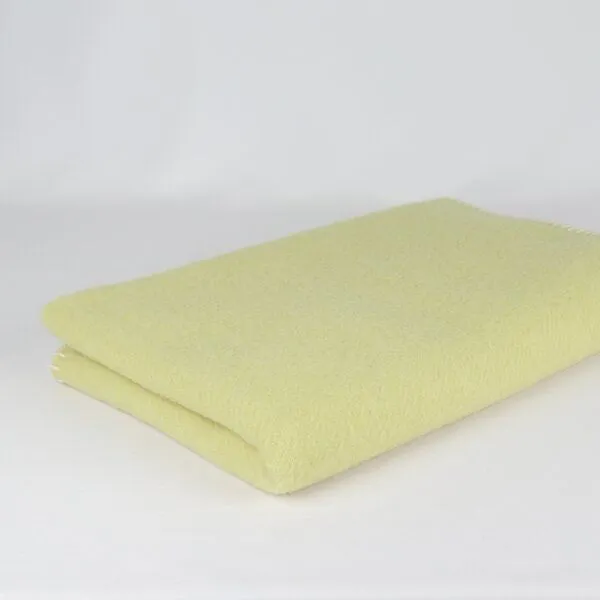 a.meri a.meri Merino-Babydecke KINDING – 100% Schurwolle | Made in Bavaria, Magerrasen (gelb), – Produktbild 3 von 4