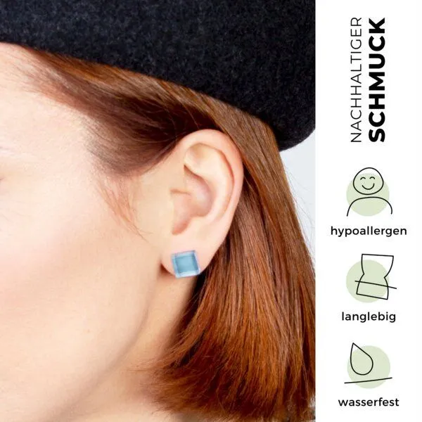 ALEXASCHA ALEXASCHA Minimalistische Ohrstecker, klein, aus Glas, Graphitgrau, – Produktbild 3 von 4